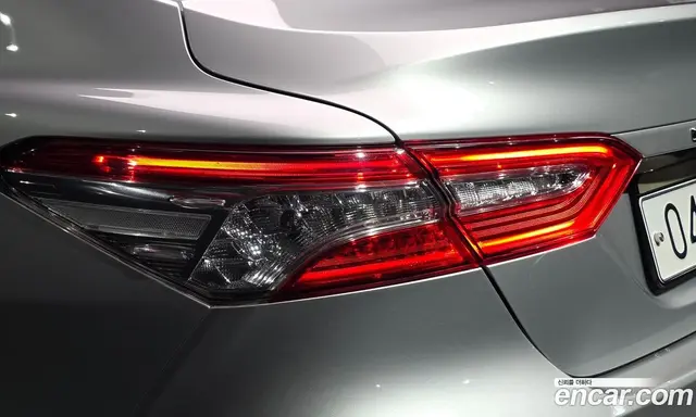 Toyota Camry 2017 2.5 АКПП, миниатюра 9
