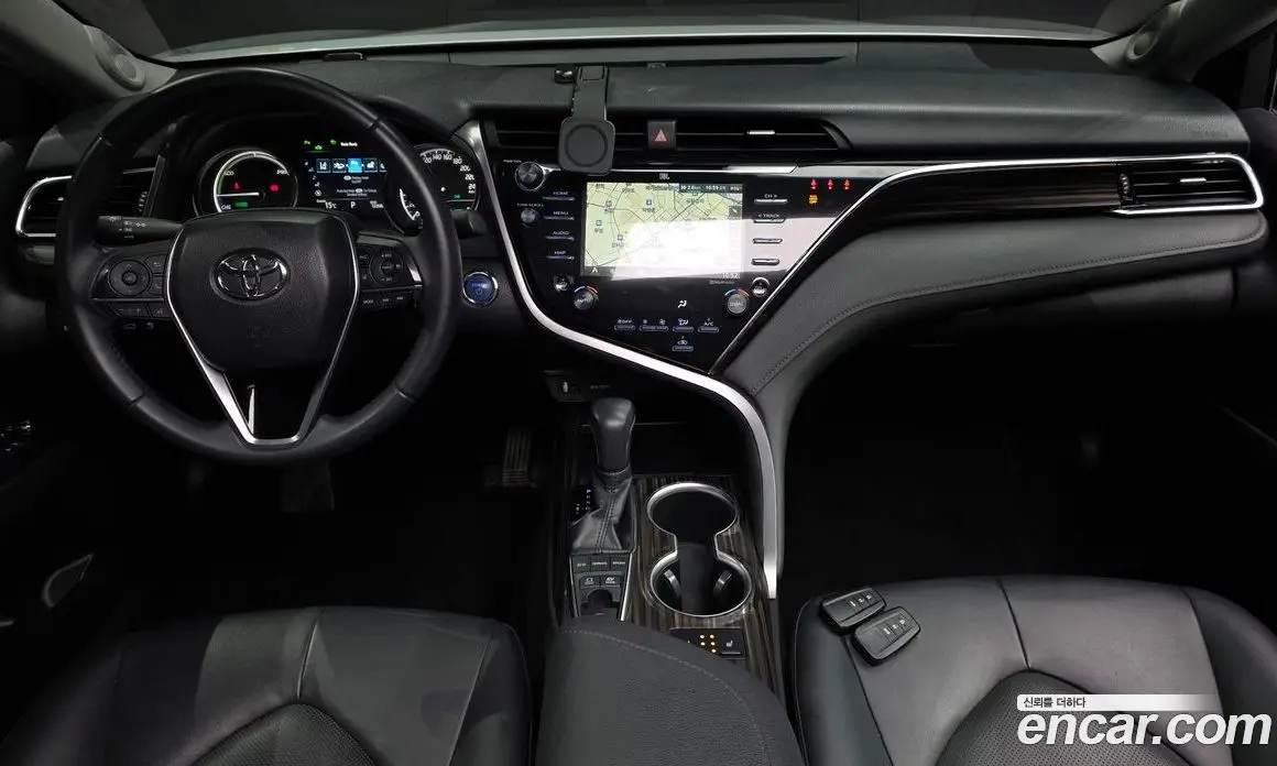 Toyota Camry 2017 2.5 АКПП, фото 10