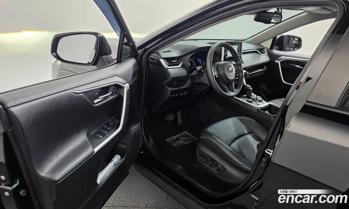 Toyota RAV4 2021 2.5 АКПП, фото 13