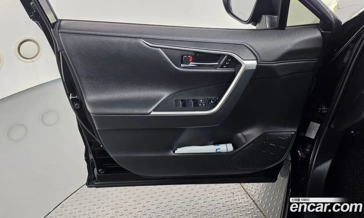 Toyota RAV4 2021 2.5 АКПП, фото 14