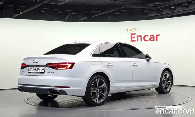 Audi A4 2019 2.0 АКПП, миниатюра 2