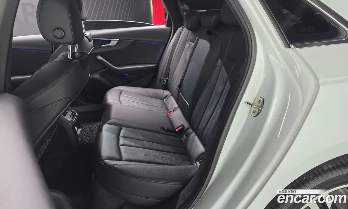 Audi A4 2019 2.0 АКПП, фото 16