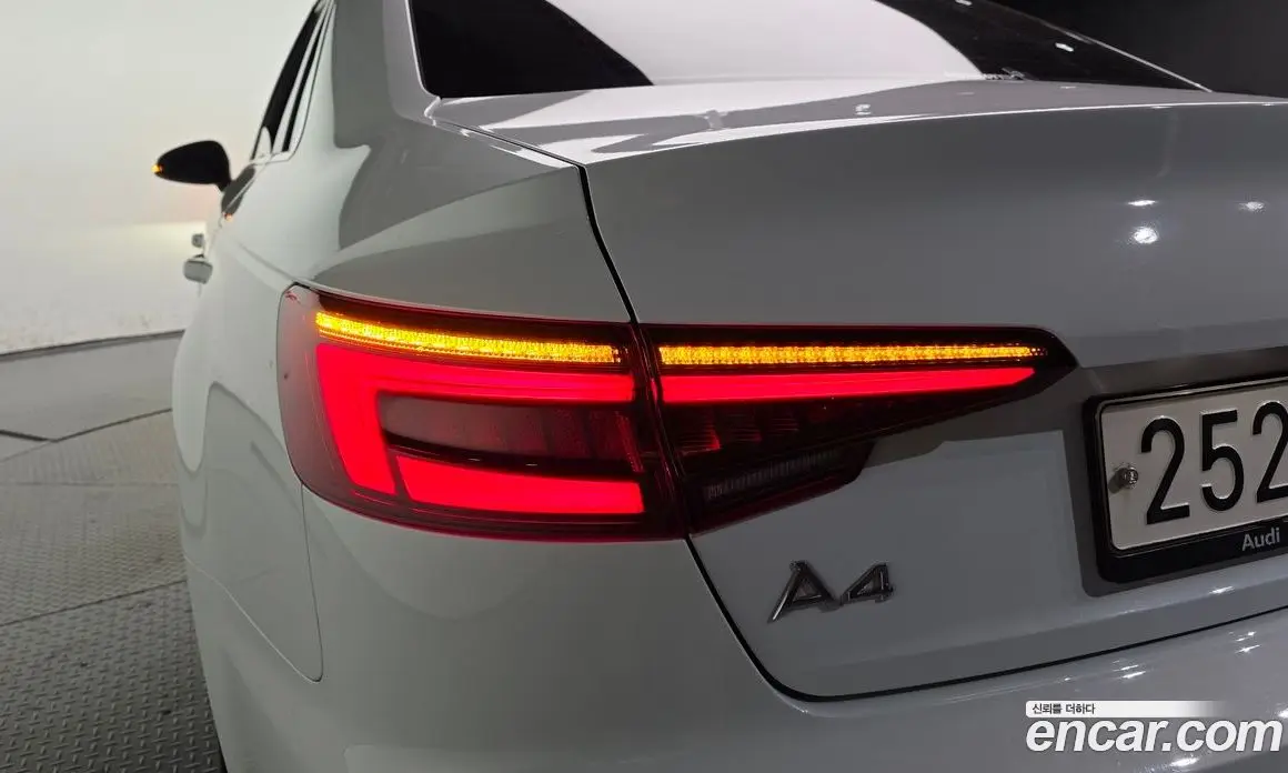 Audi A4 2019 2.0 АКПП, фото 9