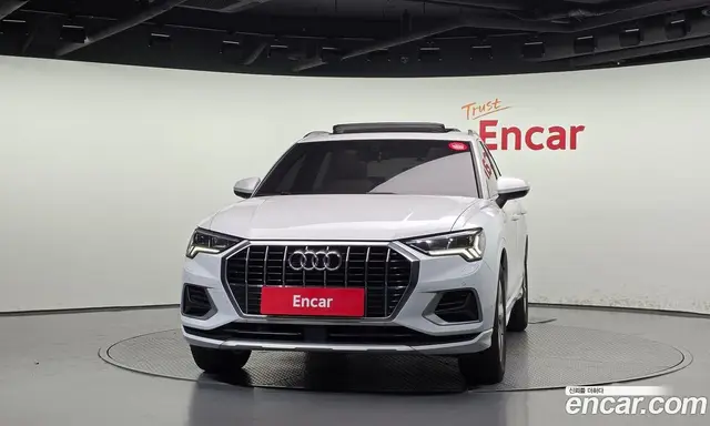 Audi Q3 2020 2.0 АКПП, миниатюра 3