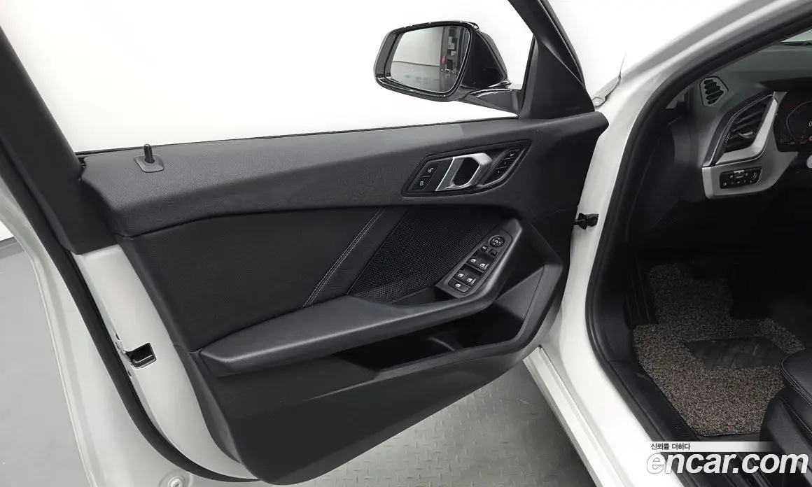 BMW 1 серия 2021 2.0 АКПП, фото 14