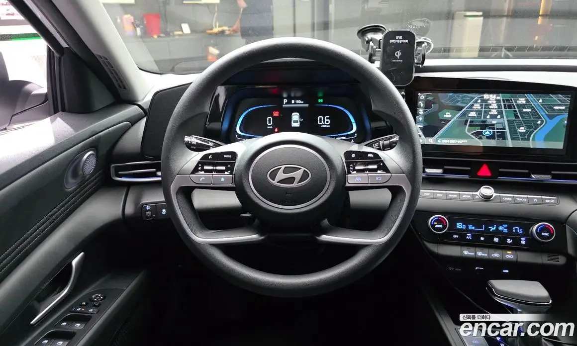 Hyundai Avante 2024 1.6 АКПП, фото 18