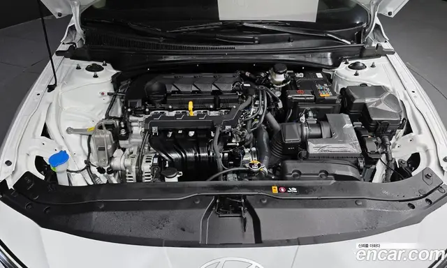 Hyundai Avante 2024 1.6 АКПП, миниатюра 6