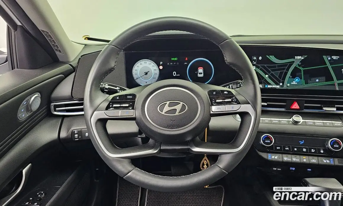Hyundai Avante 2025 1.6 АКПП, фото 13