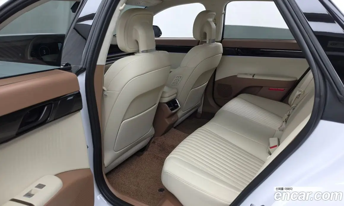 Hyundai Grandeur 2025 1.6 АКПП, фото 16