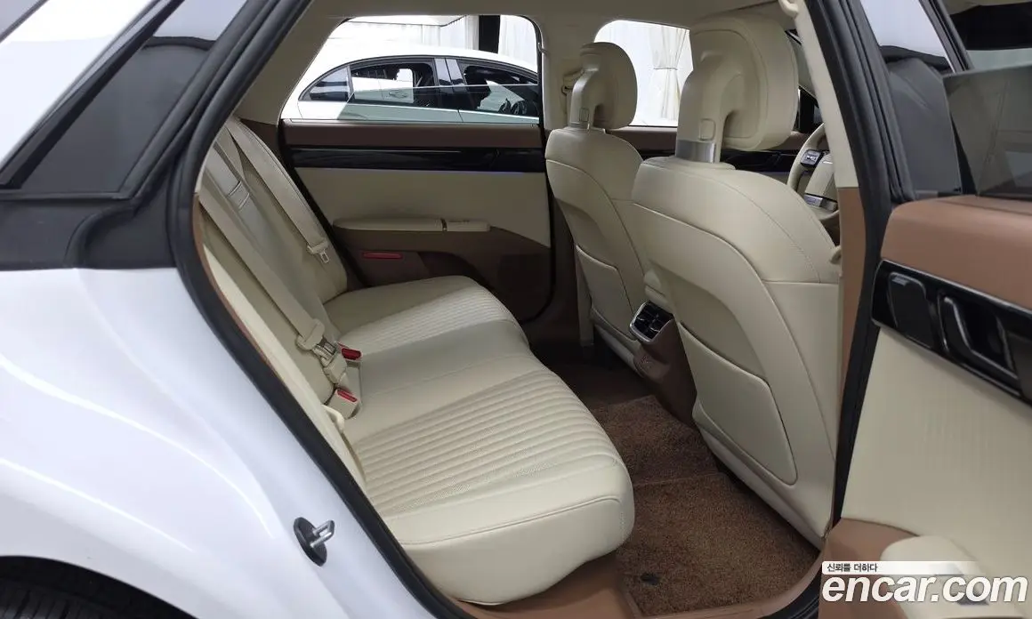 Hyundai Grandeur 2025 1.6 АКПП, фото 18