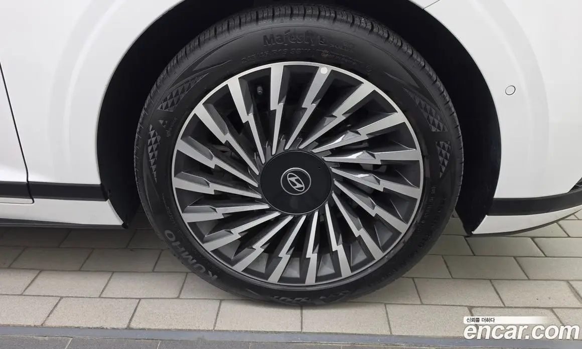 Hyundai Grandeur 2025 1.6 АКПП, фото 7