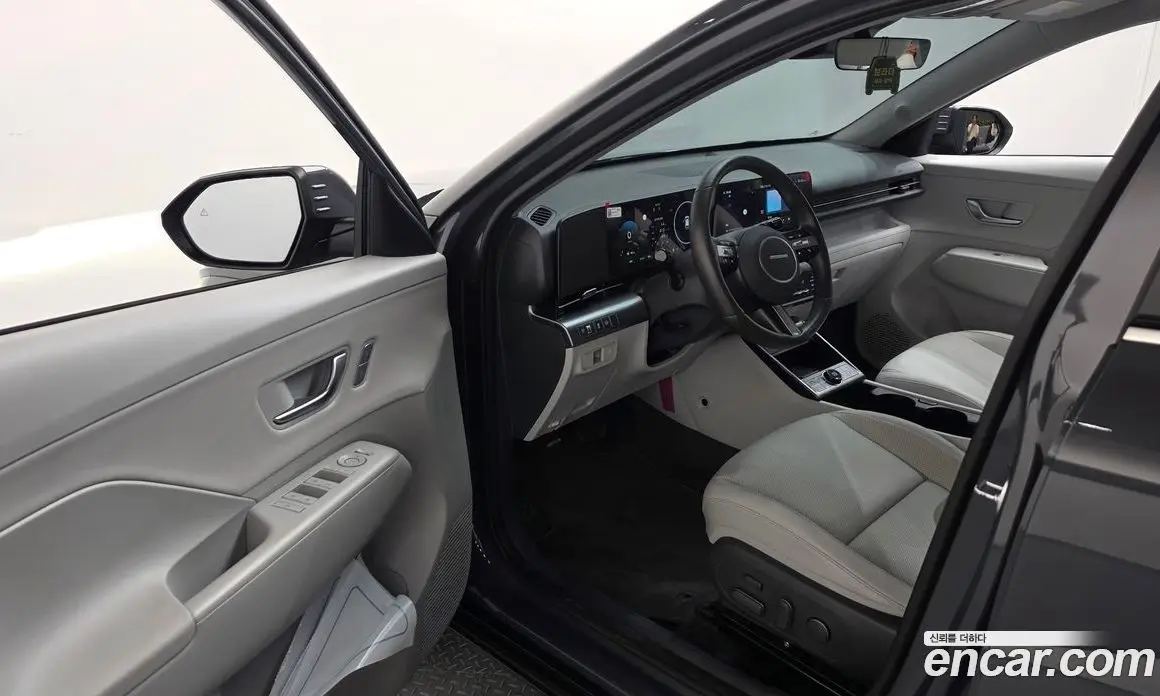 Hyundai Kona 2024 1.6 АКПП, фото 13
