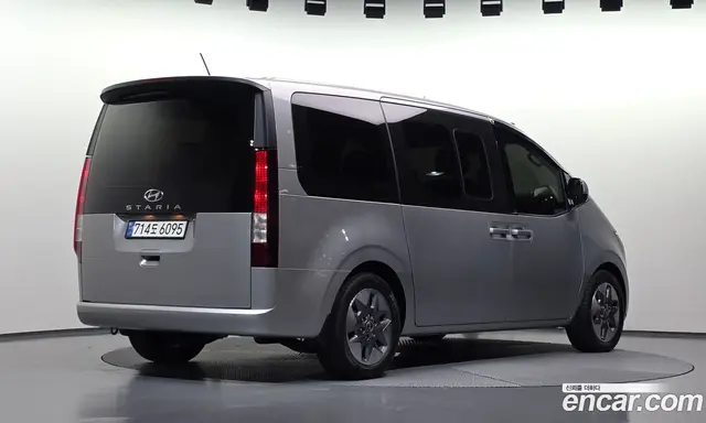 Hyundai Staria 2023 2.2 АКПП, миниатюра 2