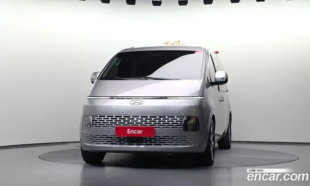 Hyundai Staria 2023 2.2 АКПП, миниатюра 3