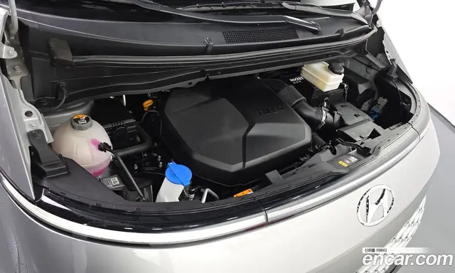 Hyundai Staria 2023 2.2 АКПП, миниатюра 6