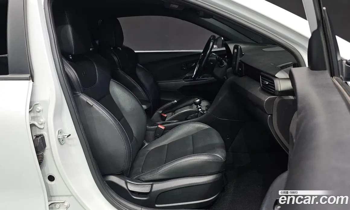 Hyundai Veloster 2019 2.0 МКПП, фото 16