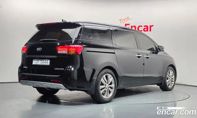 Kia Carnival 2016 2.2 АКПП, миниатюра 2