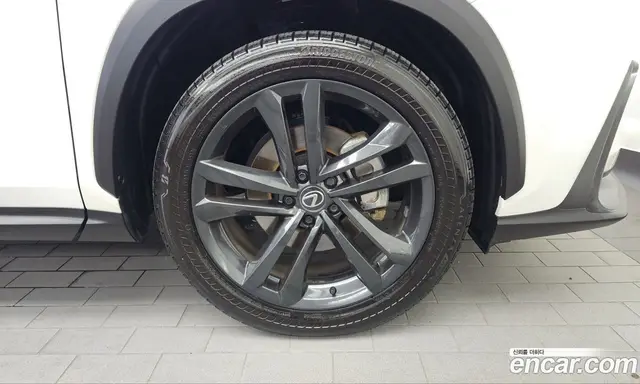 Lexus NX 2023 2.5 АКПП, миниатюра 7