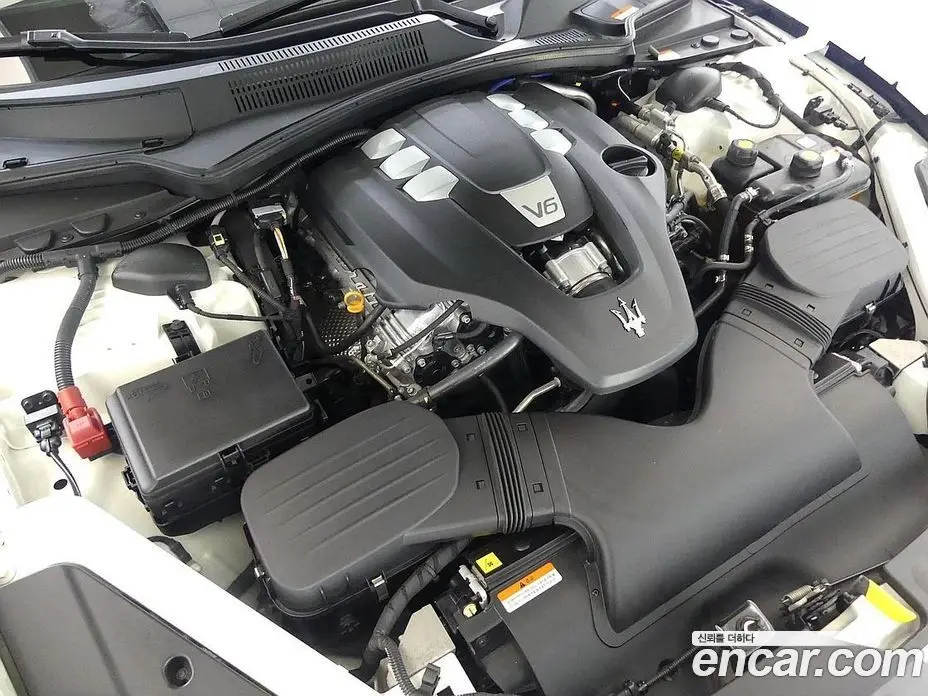 Maserati Quattroporte 2019 3.0 АКПП, фото 16
