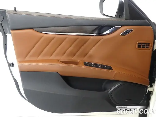 Maserati Quattroporte 2019 3.0 АКПП, миниатюра 9