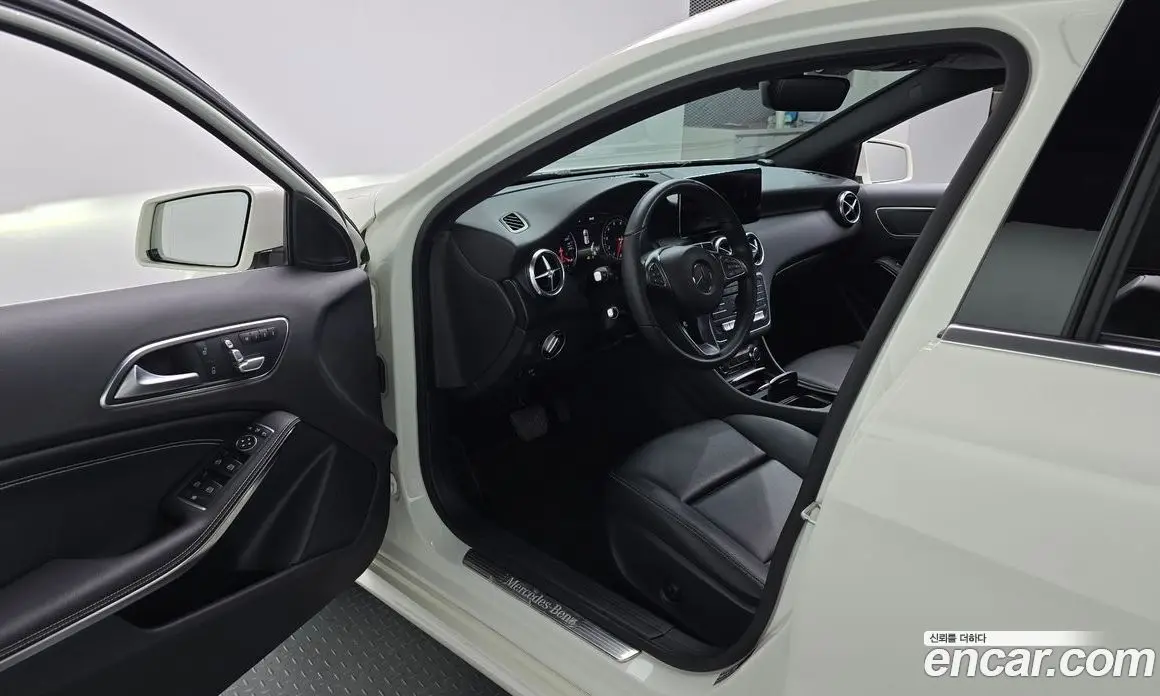 Mercedes-Benz A-Class 2016 1.6 АКПП, фото 13