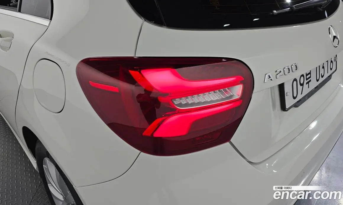 Mercedes-Benz A-Class 2016 1.6 АКПП, фото 9