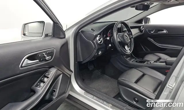 Mercedes-Benz GLA-Class 2017 2.0 АКПП, миниатюра 12