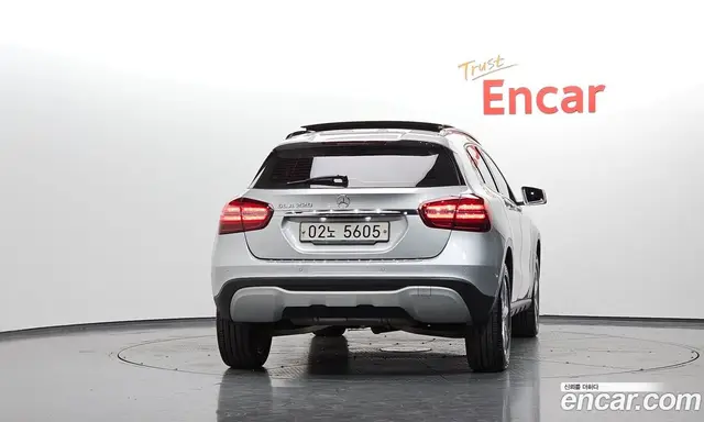 Mercedes-Benz GLA-Class 2017 2.0 АКПП, миниатюра 4 Mercedes-Benz GLA-Class 2017 2.0 АКПП, миниатюра 4