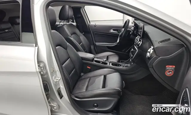 Mercedes-Benz GLA-Class 2017 2.0 АКПП, миниатюра 10 Mercedes-Benz GLA-Class 2017 2.0 АКПП, миниатюра 10