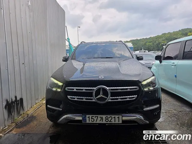 Mercedes-Benz GLE-Class 2023 2.0 АКПП, миниатюра 2