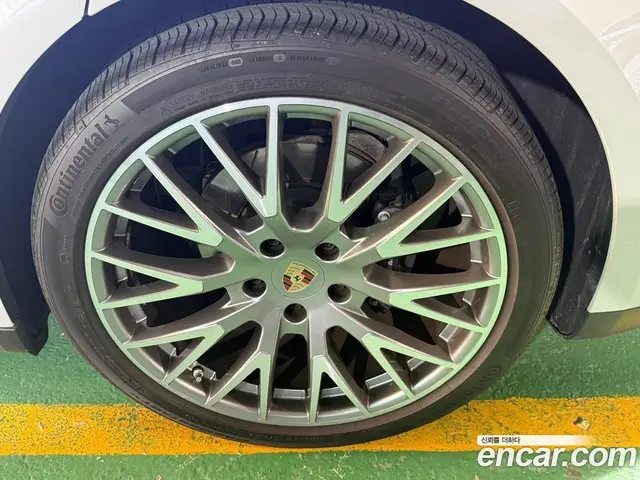 Porsche Panamera 2024 2.9 АКПП, миниатюра 9 Porsche Panamera 2024 2.9 АКПП, миниатюра 9