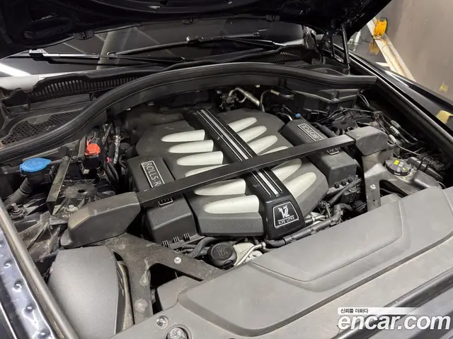 Rolls-Royce Cullinan 2020 6.7 АКПП, миниатюра 6 Rolls-Royce Cullinan 2020 6.7 АКПП, миниатюра 6