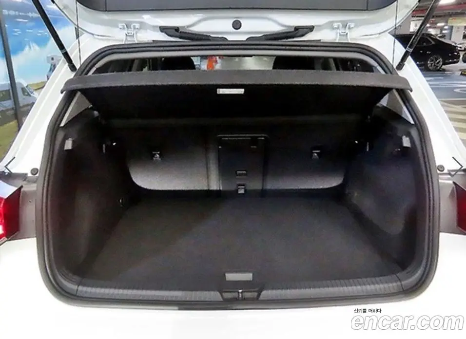 Volkswagen Golf 2023 2.0 АКПП, фото 17