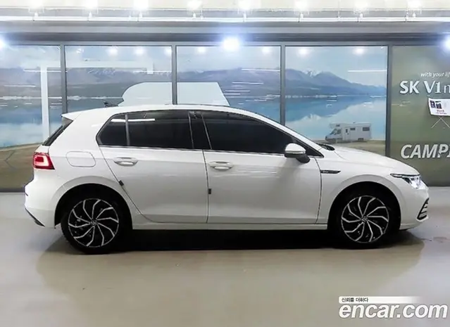 Volkswagen Golf 2023 2.0 АКПП, миниатюра 3