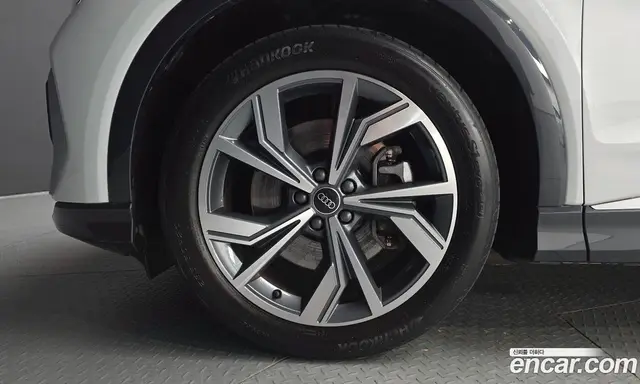 Audi Q4 e-tron 2023 0.2 АКПП, миниатюра 5