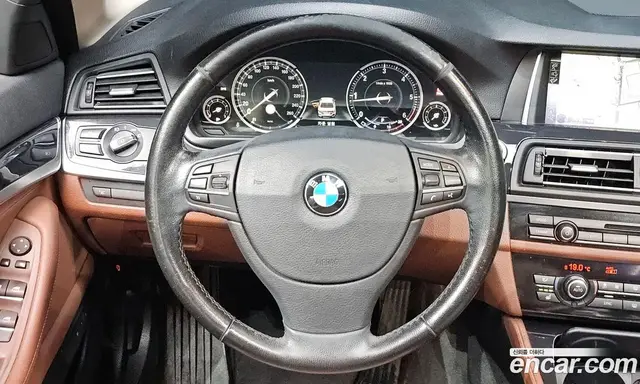 BMW 5 серия 2016 2.0 АКПП, миниатюра 11 BMW 5 серия 2016 2.0 АКПП, миниатюра 11