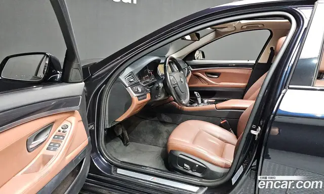 BMW 5 серия 2016 2.0 АКПП, миниатюра 10 BMW 5 серия 2016 2.0 АКПП, миниатюра 10