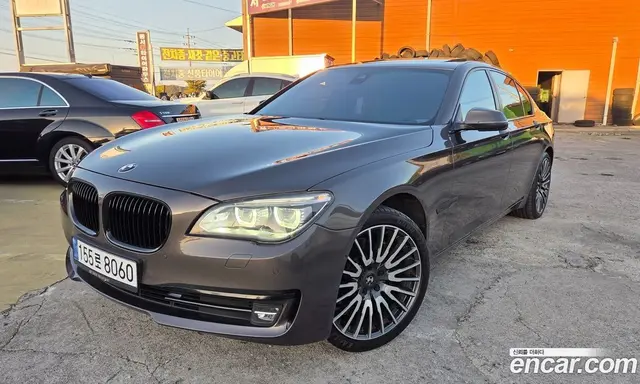BMW 7 серия, 2014, 254 500 км