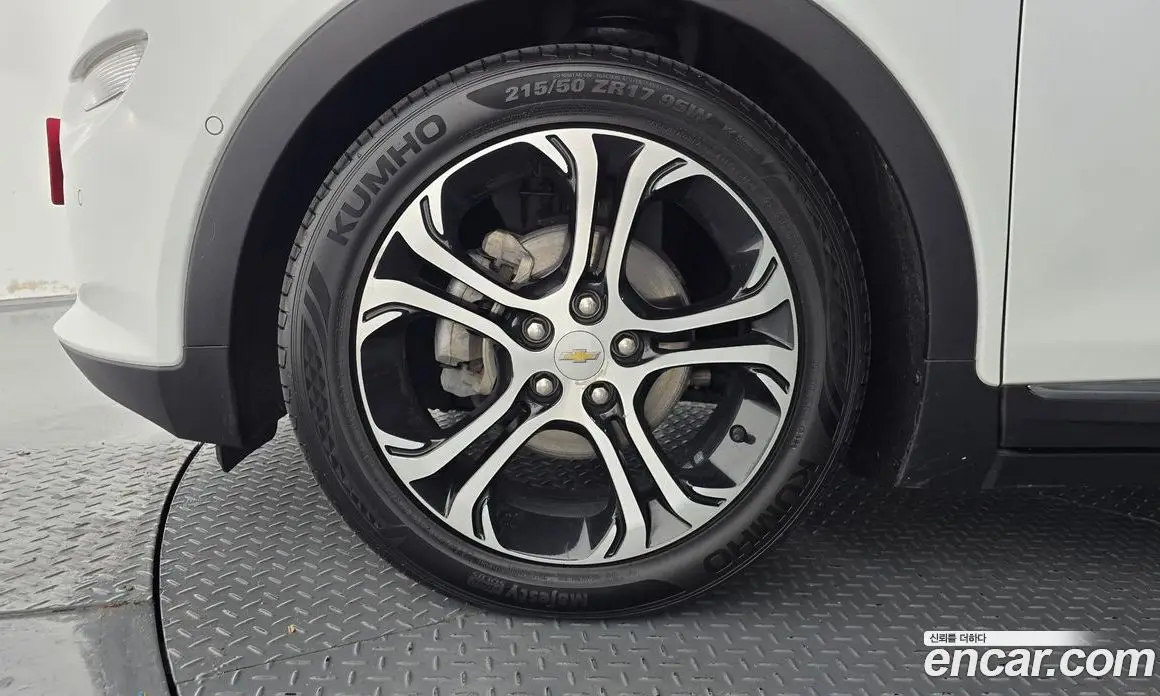 Chevrolet Bolt EV 2018 0.3 АКПП, фото 4
