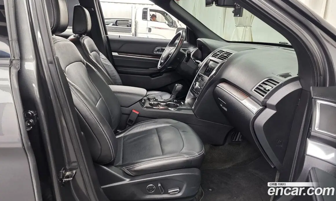 Ford Explorer 2018 2.3 АКПП, фото 16