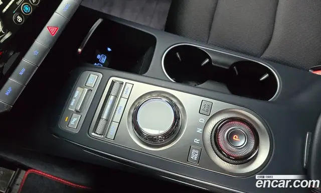 Genesis GV70 2023 2.5 АКПП, миниатюра 11