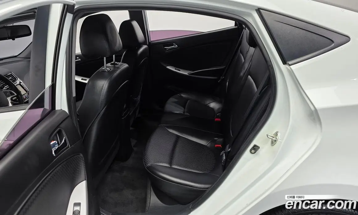 Hyundai Accent 2012 1.6 АКПП, фото 15
