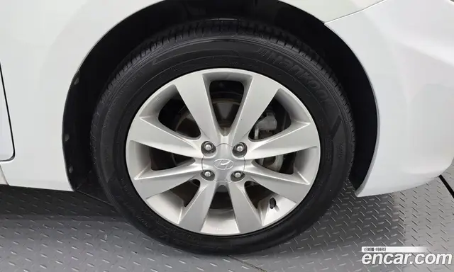 Hyundai Accent 2012 1.6 АКПП, миниатюра 6