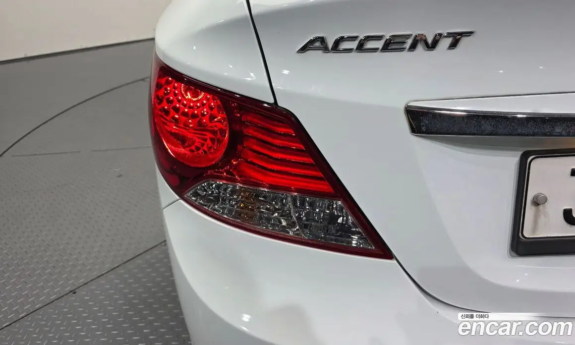 Hyundai Accent 2012 1.6 АКПП, фото 8