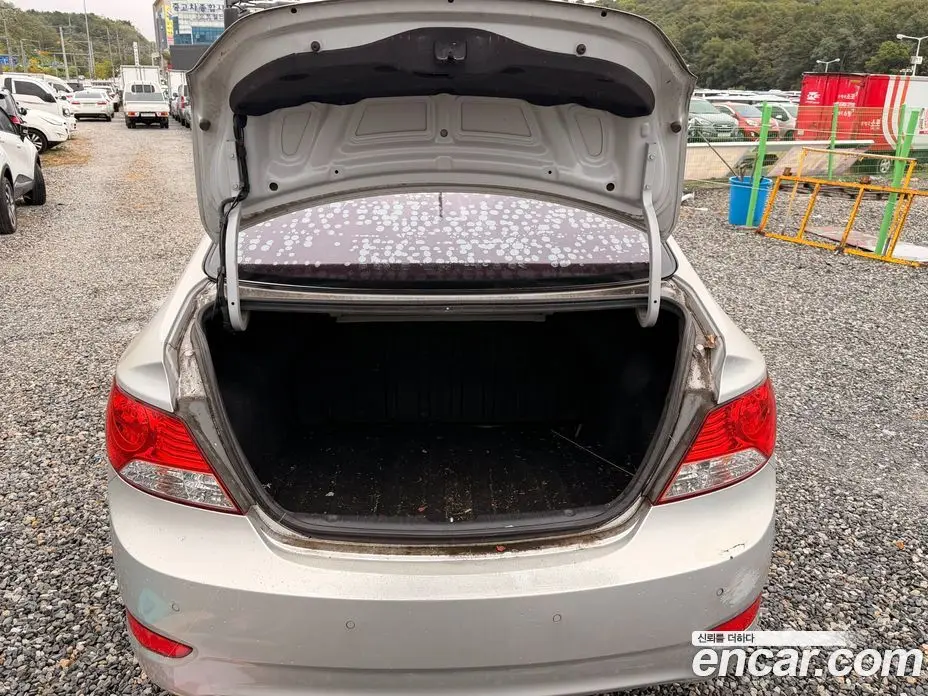 Hyundai Accent 2012 1.6 АКПП, фото 16