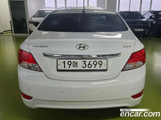 Hyundai Accent 2014 1.4 АКПП, миниатюра 4