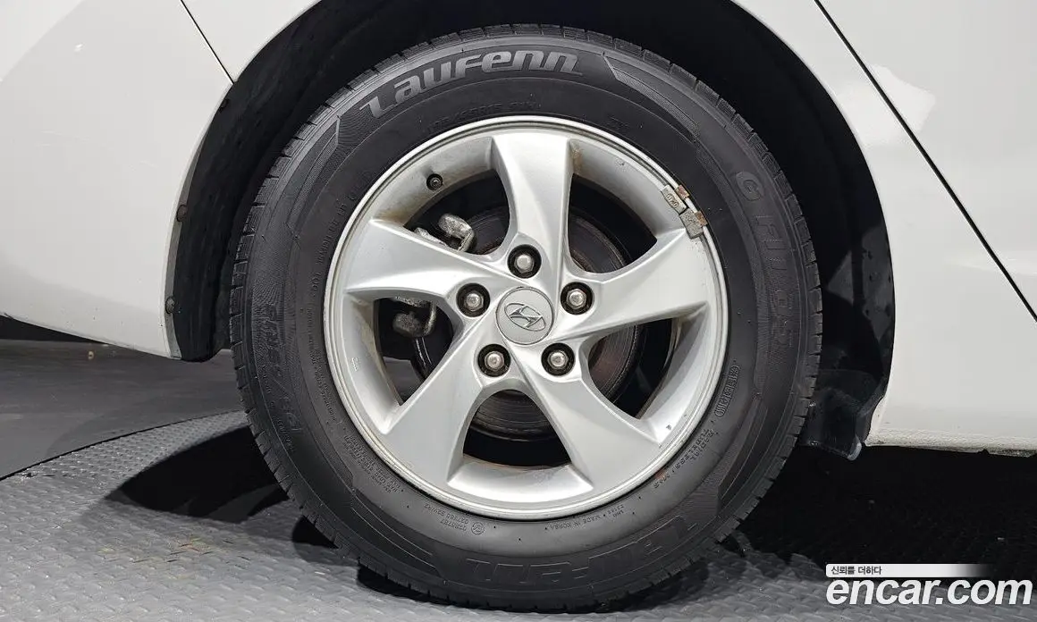 Hyundai Avante 2010 1.6 АКПП, фото 5