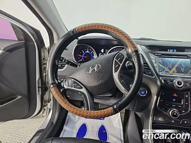 Hyundai Avante 2015 1.6 АКПП, миниатюра 9