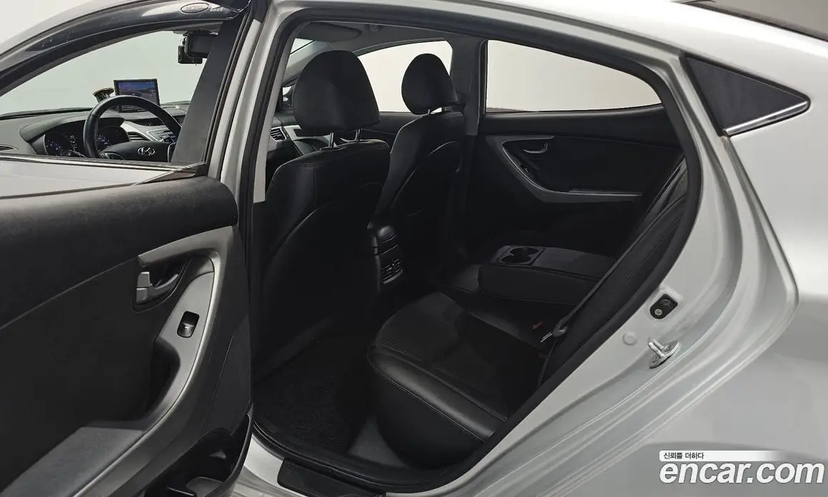 Hyundai Avante 2015 1.6 АКПП, фото 12