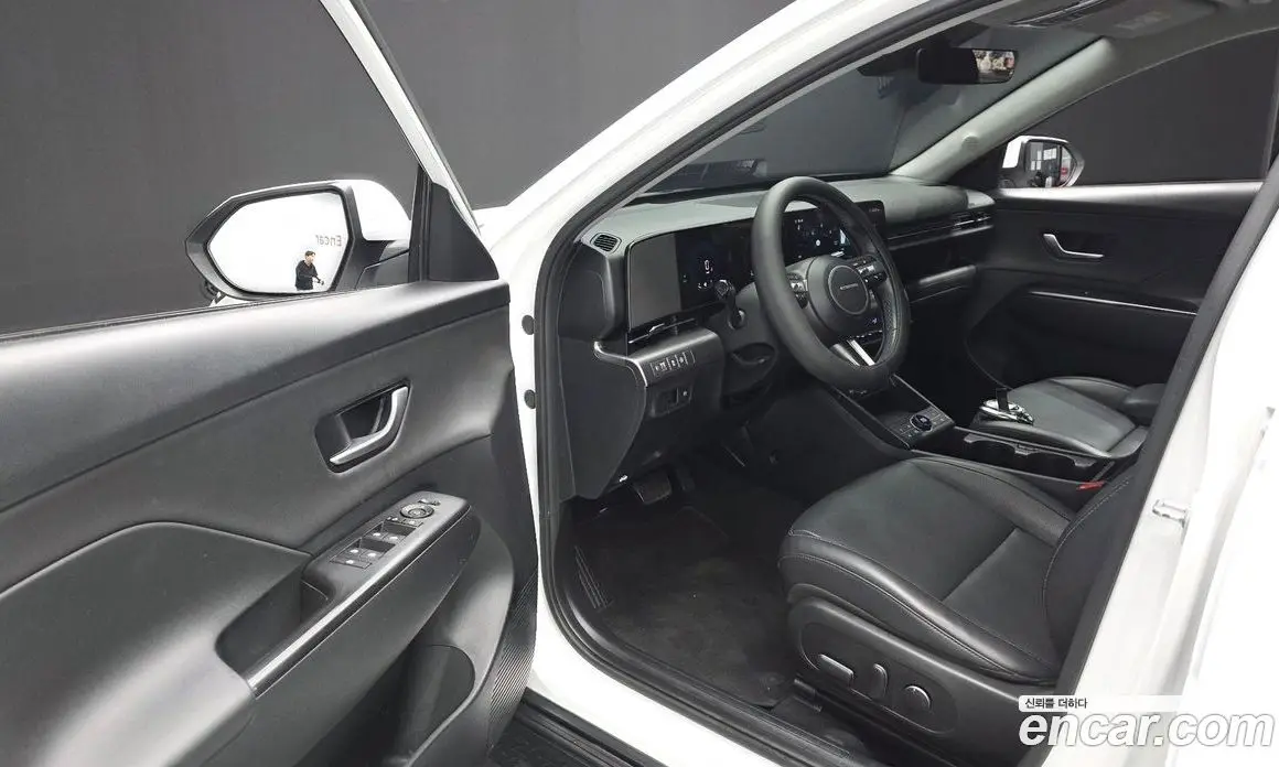 Hyundai Kona 2023 1.6 АКПП, фото 13